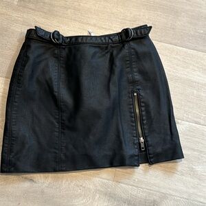 Free People black midnight magic faux leather mini skirt size 2